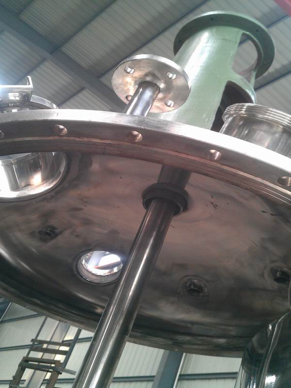 蒸汽加熱反應(yīng)釜、導(dǎo)熱油循環(huán)加熱反應(yīng)釜 