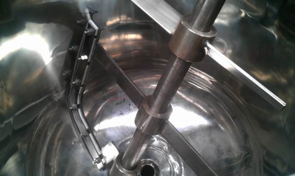 蒸汽加熱反應(yīng)釜、導(dǎo)熱油循環(huán)加熱反應(yīng)釜 